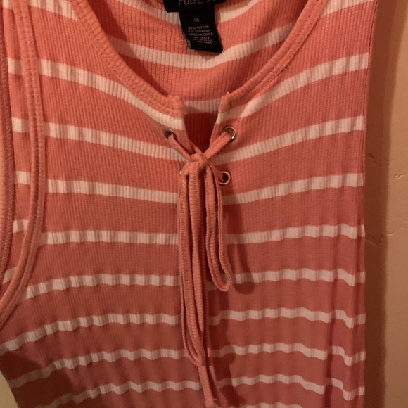 summer dress - Picture 2 of 3